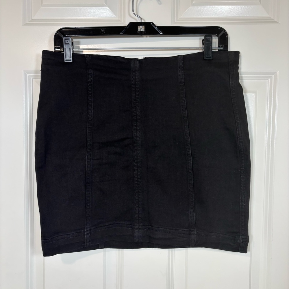 Free People Modern Femme Denim Black Zip Up Mini Skirt Women’s Size 12